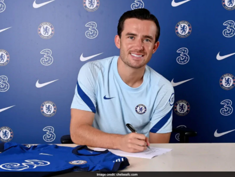 ben-chilwell-chelsea-fc-sign-the-contract-