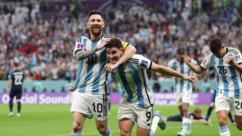 Lionel Messi Julian Alvarez Argentina vs Croatia 2022