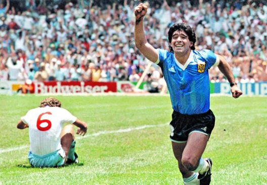Maradona_vs_england-hand-of-god